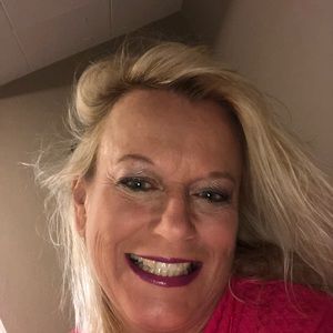 Meet your Posher, Karla